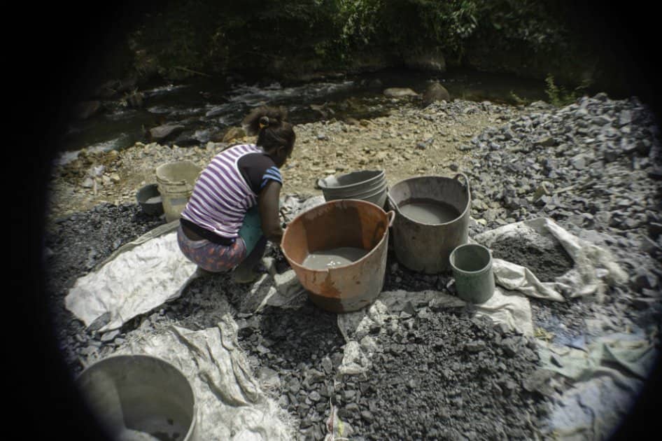 The Colombia Politicians and Military are Snatching mines